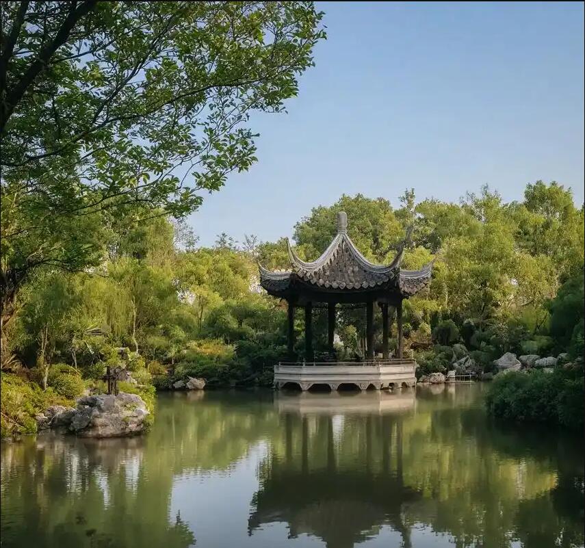 伊春新青念露餐饮有限公司